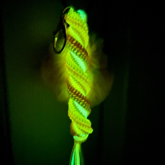 Sunshine Swirl Keychain with Pom Pom - Picture 2 of 3